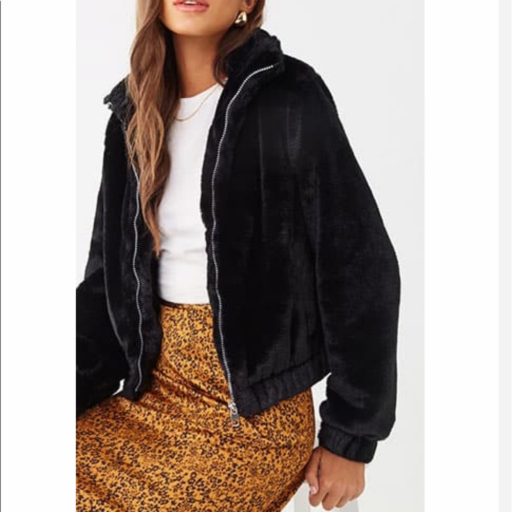 Zip up faux fur black jacket
